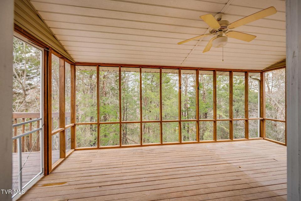 Photo #34: 613 Willowcrest Place