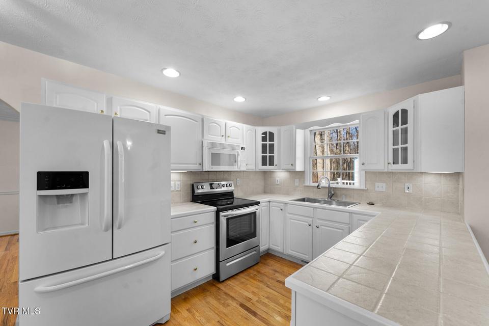 Photo #4: 16359 Old Timber Road