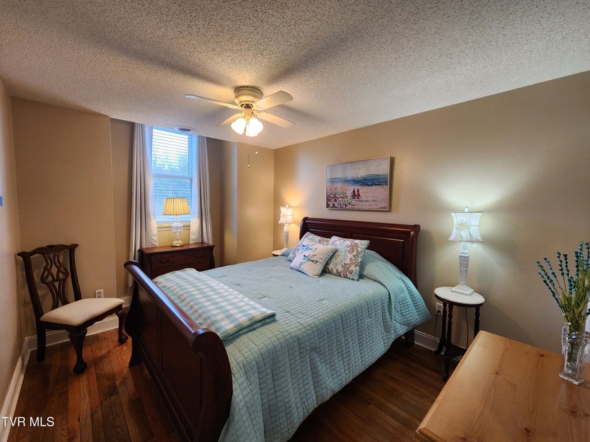 Photo #39: 15512 Woodstone Circle