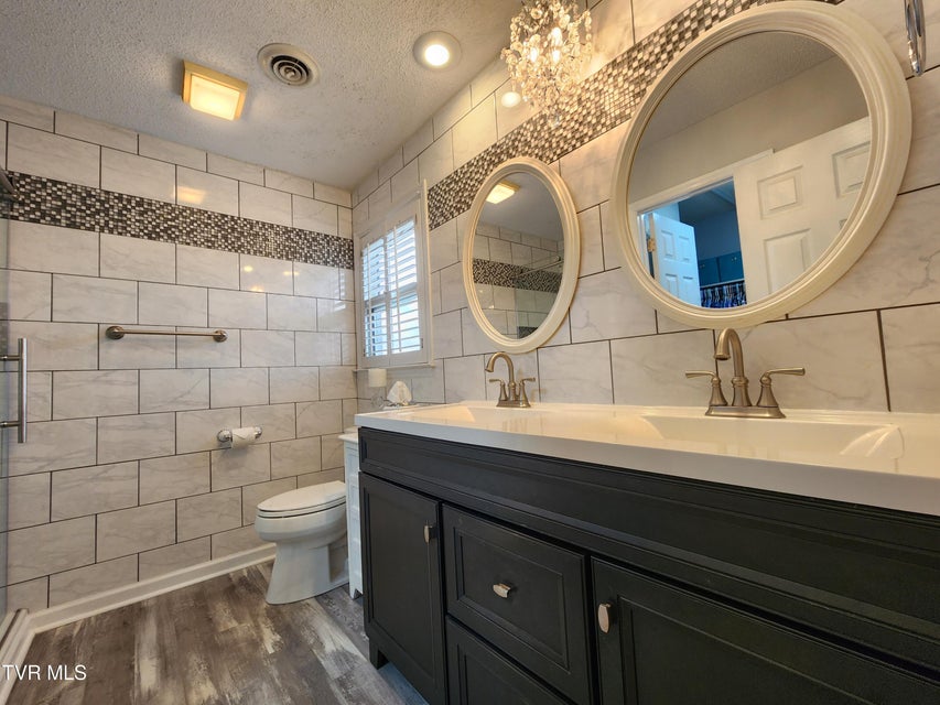 Photo #35: 15512 Woodstone Circle