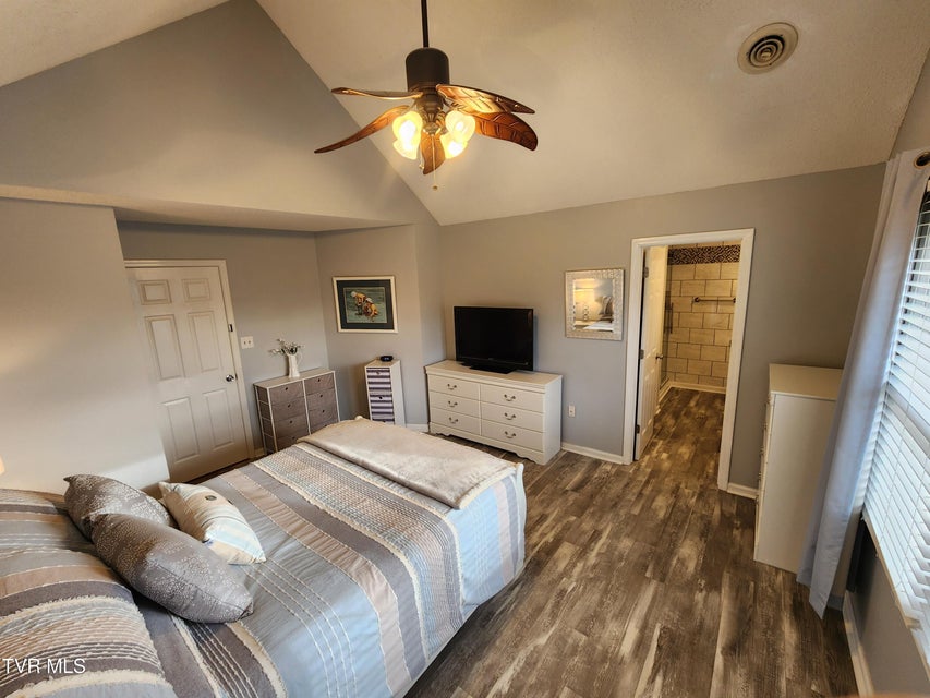 Photo #33: 15512 Woodstone Circle