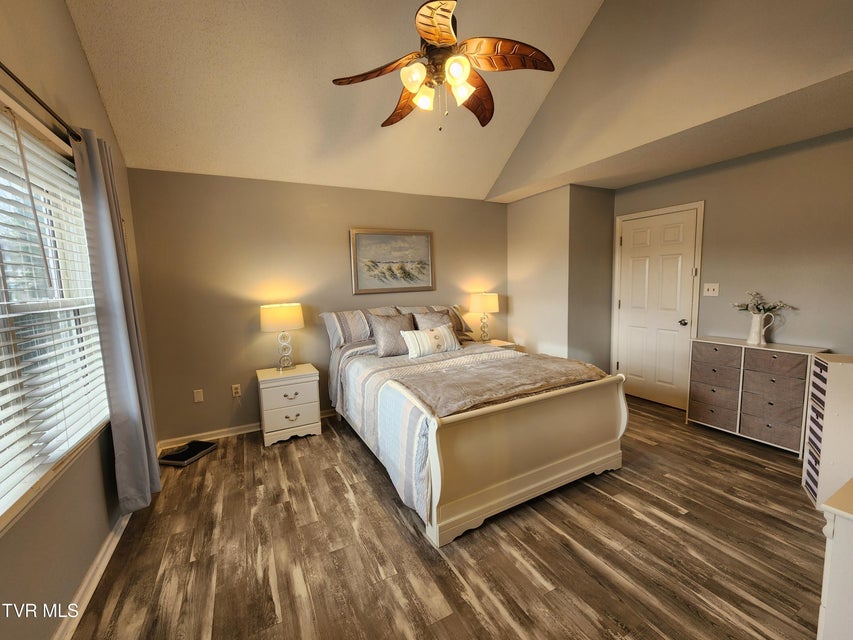 Photo #34: 15512 Woodstone Circle