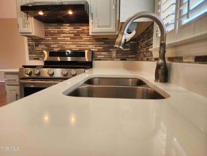 Photo #57: 15512 Woodstone Circle