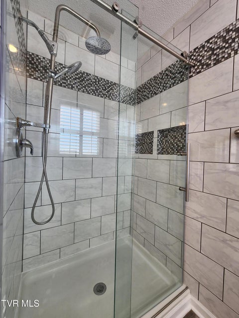 Photo #70: 15512 Woodstone Circle