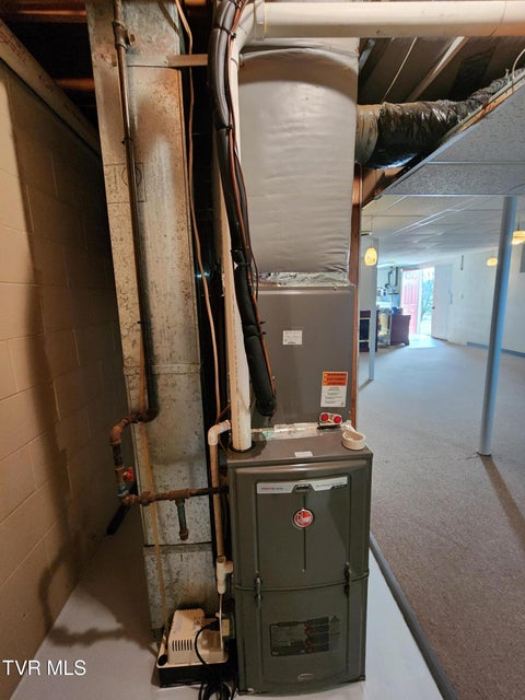 Photo #97: 15512 Woodstone Circle