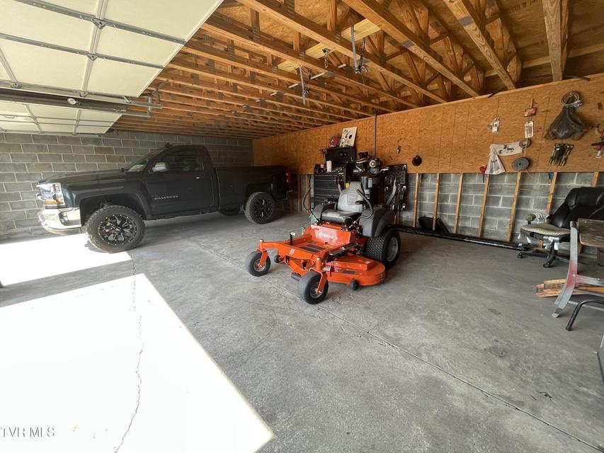 Photo #33: 496 Glade Hill Drive