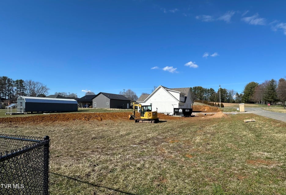 Photo #6: 50 Emperor Lane