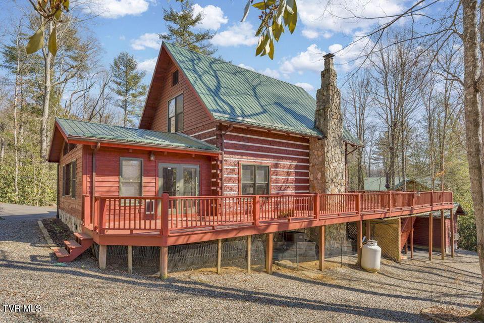 Photo #3: 319 Ivy Wood Lane