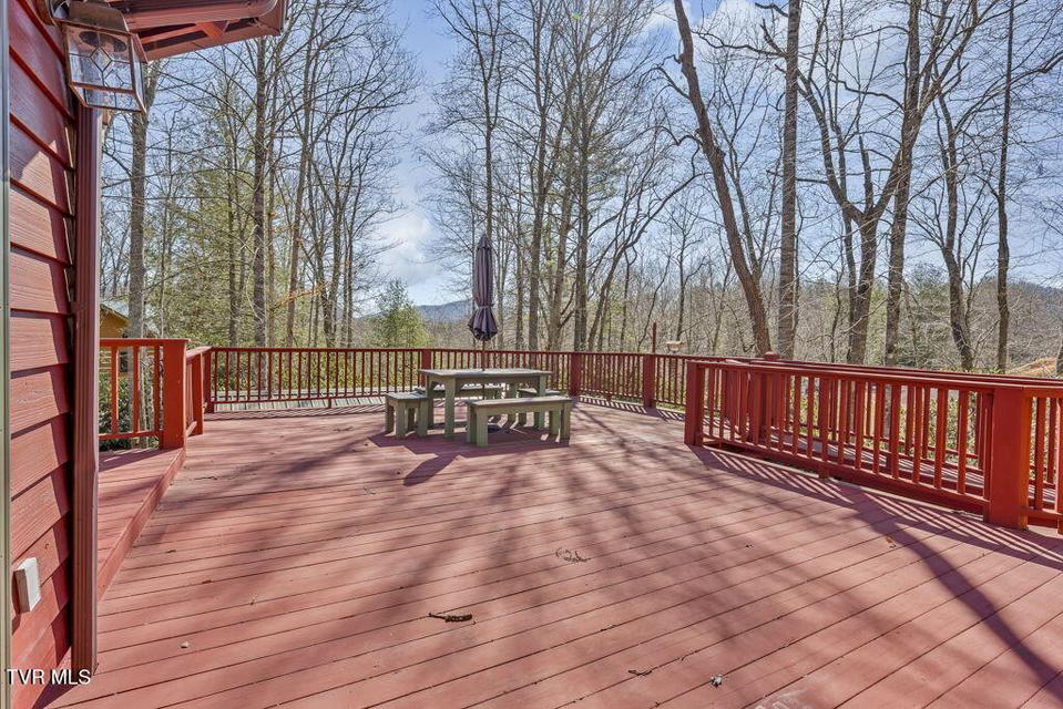 Photo #9: 319 Ivy Wood Lane