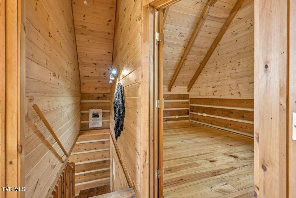 Photo #23: 319 Ivy Wood Lane