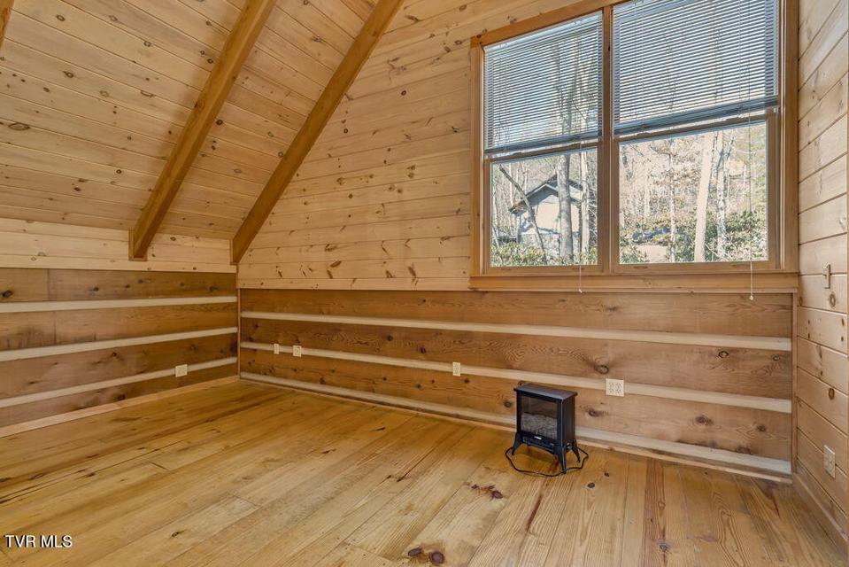 Photo #25: 319 Ivy Wood Lane