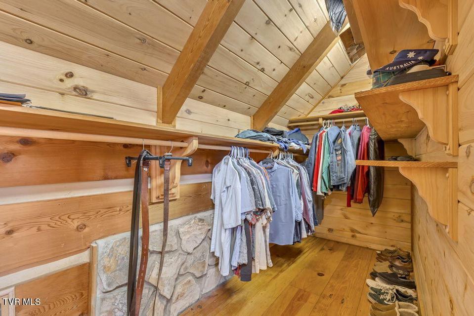 Photo #31: 319 Ivy Wood Lane