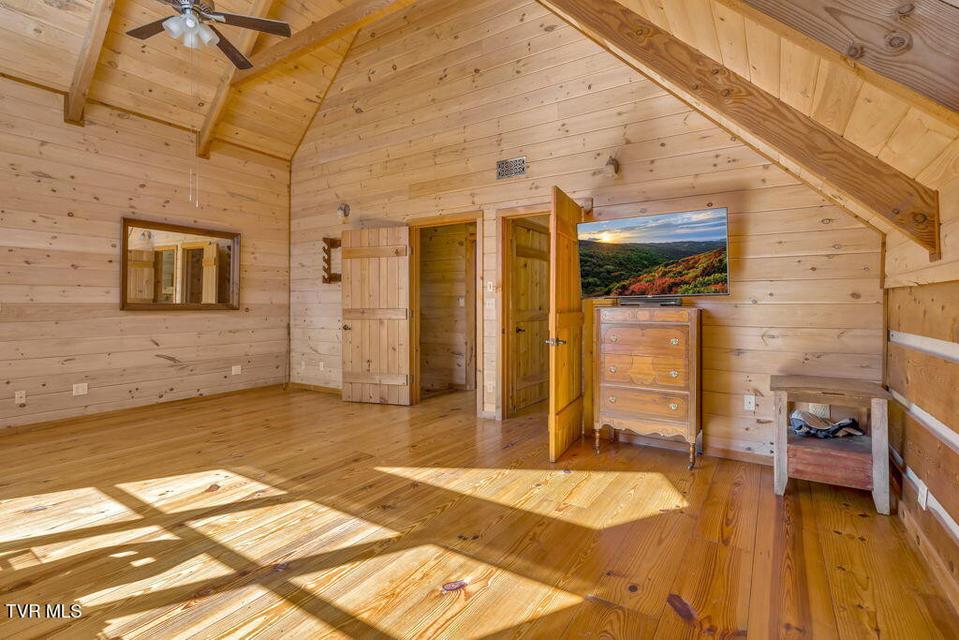 Photo #32: 319 Ivy Wood Lane