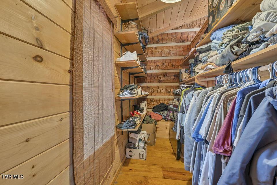 Photo #39: 319 Ivy Wood Lane