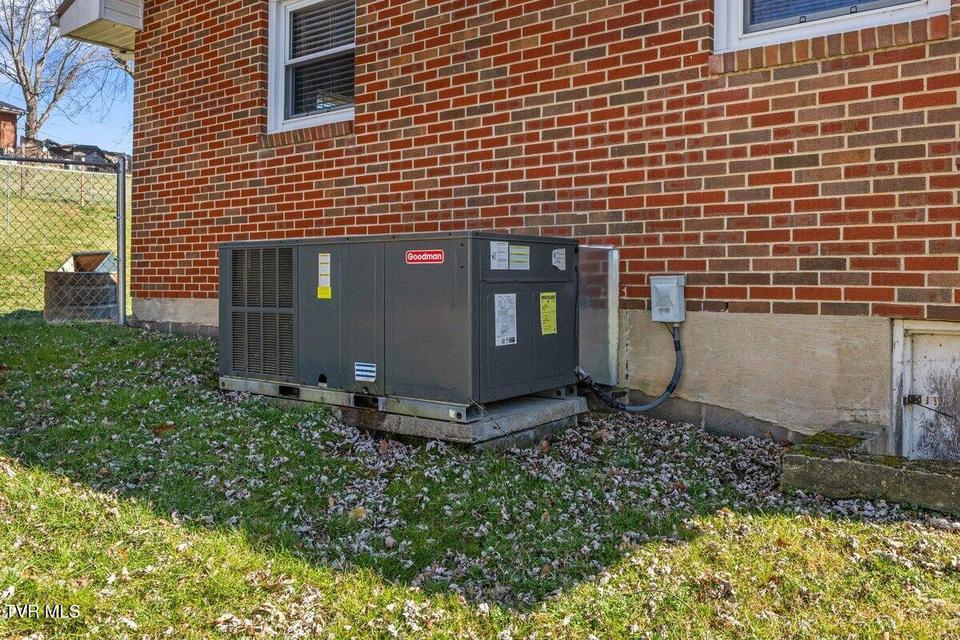 Photo #28: 226 Brandonwood Drive