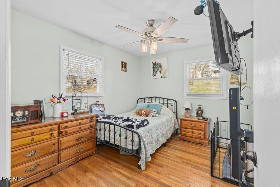 Photo #21: 226 Brandonwood Drive