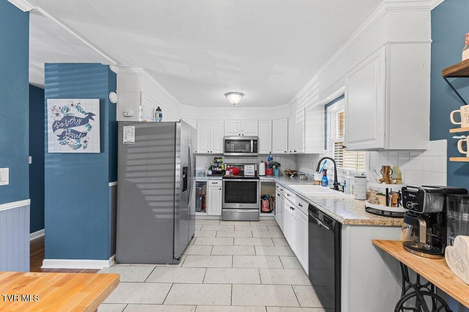 Photo #9: 226 Brandonwood Drive