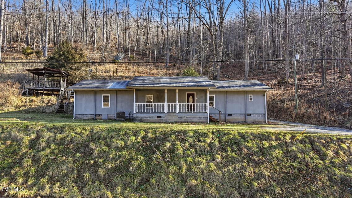 Photo #6: 431 Strong Hollow Lane