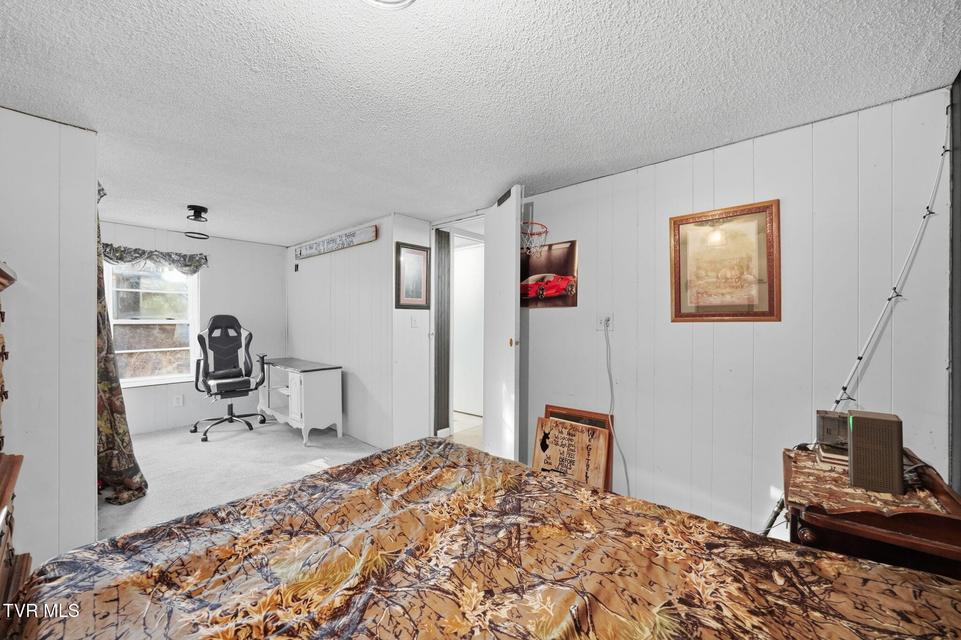 Photo #26: 431 Strong Hollow Lane