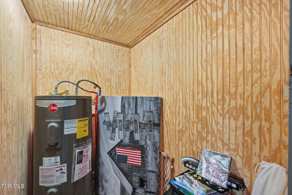 Photo #42: 431 Strong Hollow Lane