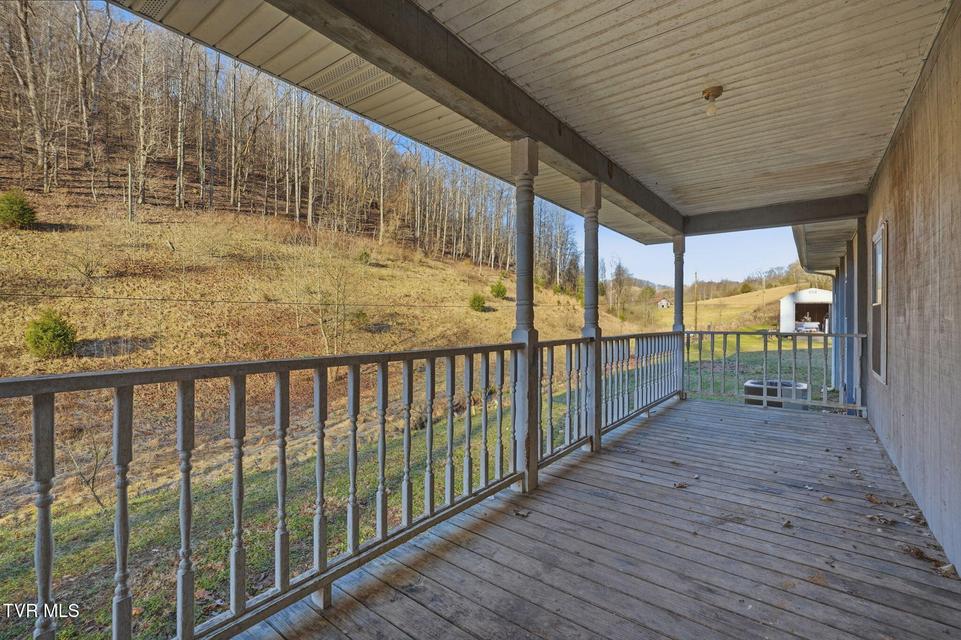 Photo #10: 431 Strong Hollow Lane