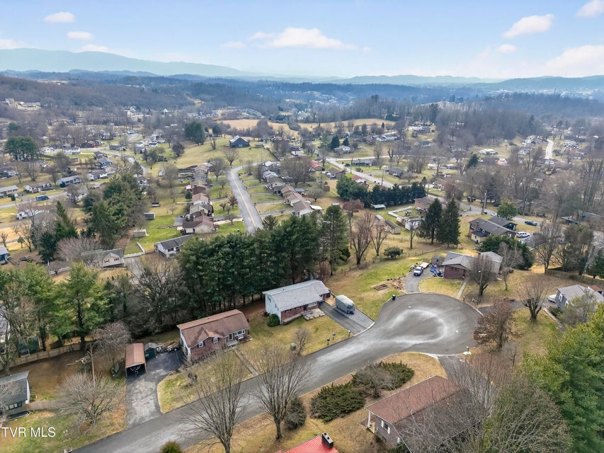 Photo #8: 226 High Oak Drive