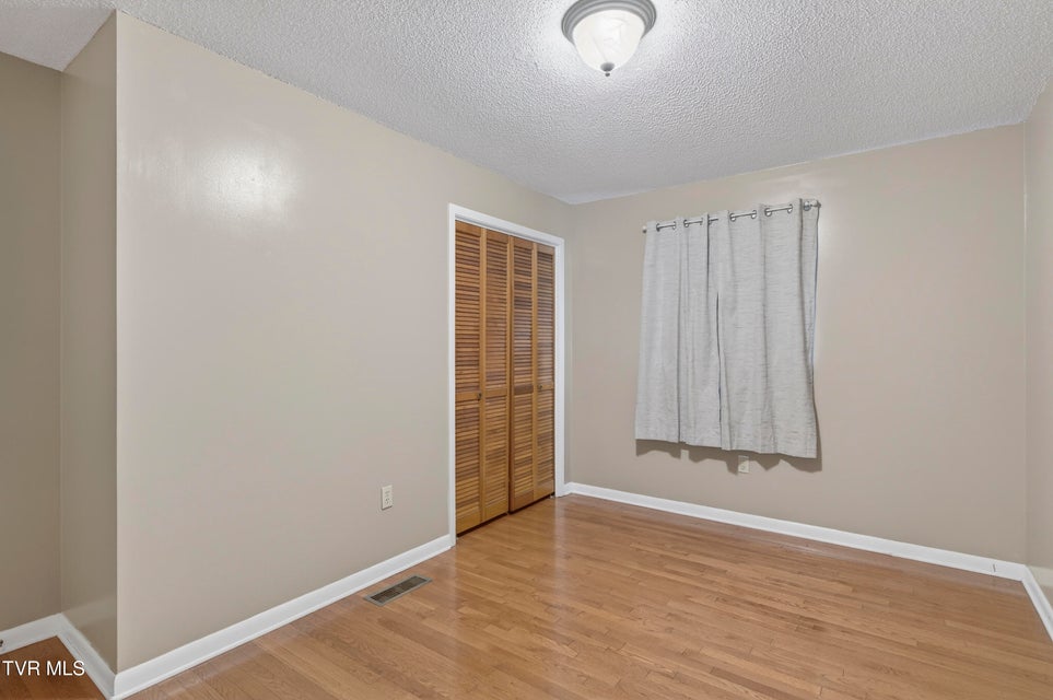 Photo #27: 226 High Oak Drive