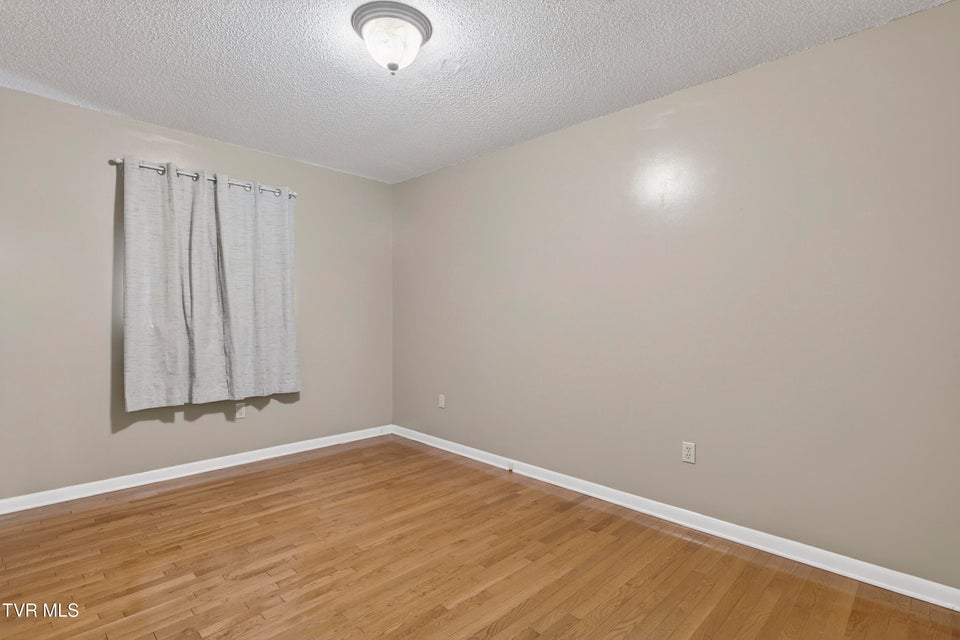 Photo #23: 226 High Oak Drive