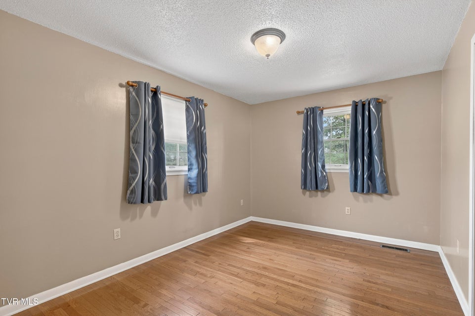 Photo #26: 226 High Oak Drive