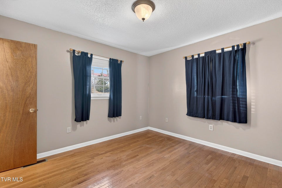 Photo #19: 226 High Oak Drive