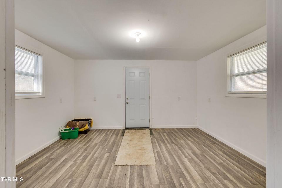 Photo #19: 547 Wynding Way Drive