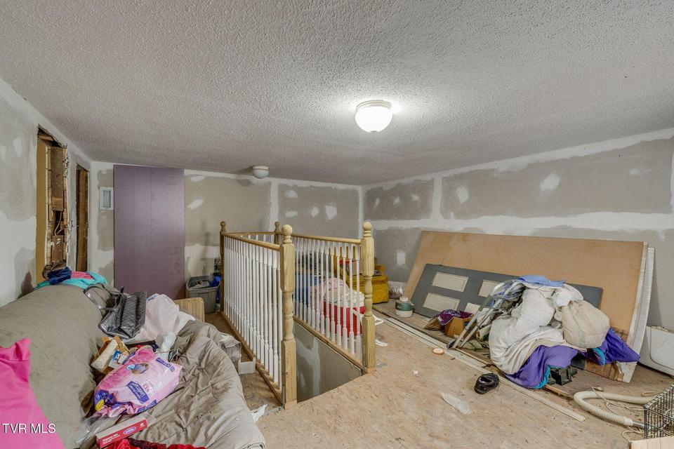 Photo #22: 547 Wynding Way Drive