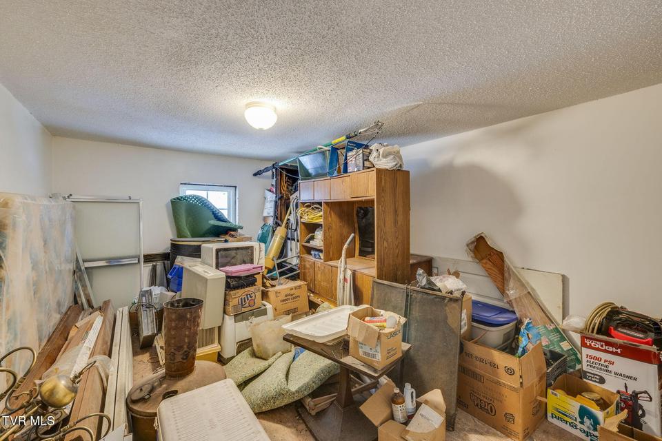 Photo #23: 547 Wynding Way Drive