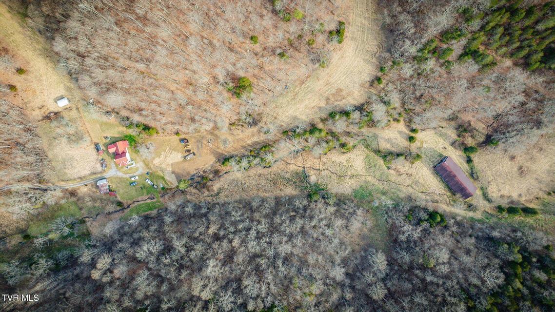 Photo #46: 547 Wynding Way Drive