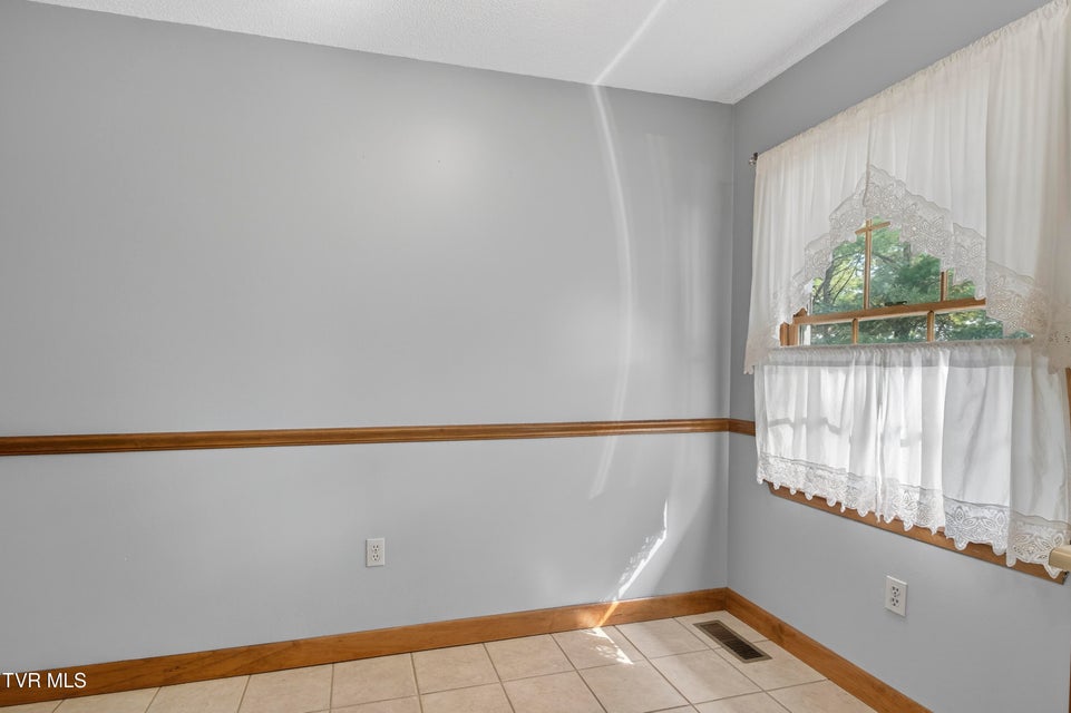 Photo #18: 226 High Oak Drive