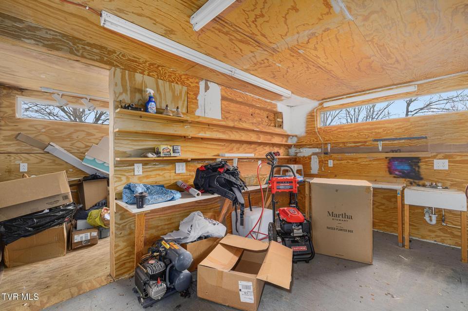 Photo #40: 206 Highland Road