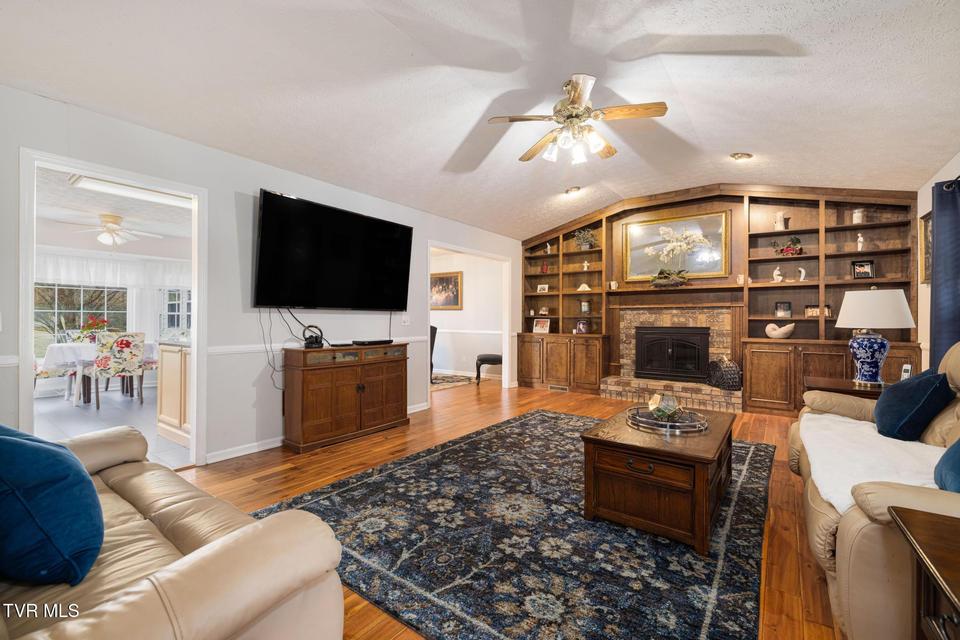 Photo #9: 206 Highland Road