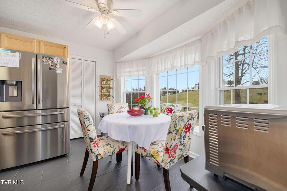 Photo #20: 206 Highland Road