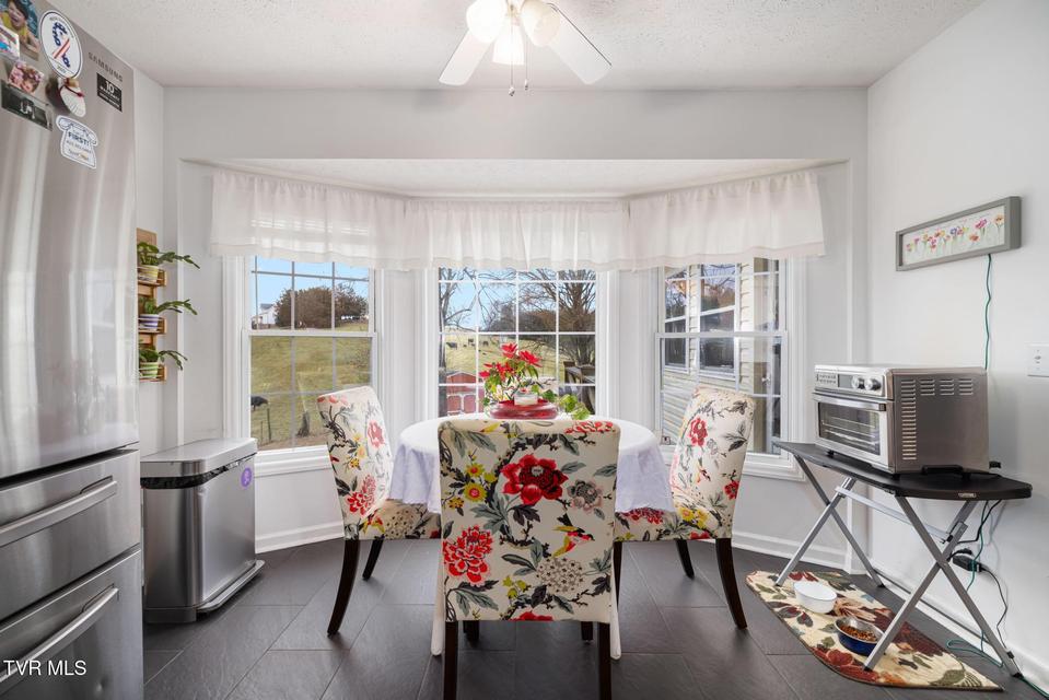 Photo #15: 206 Highland Road