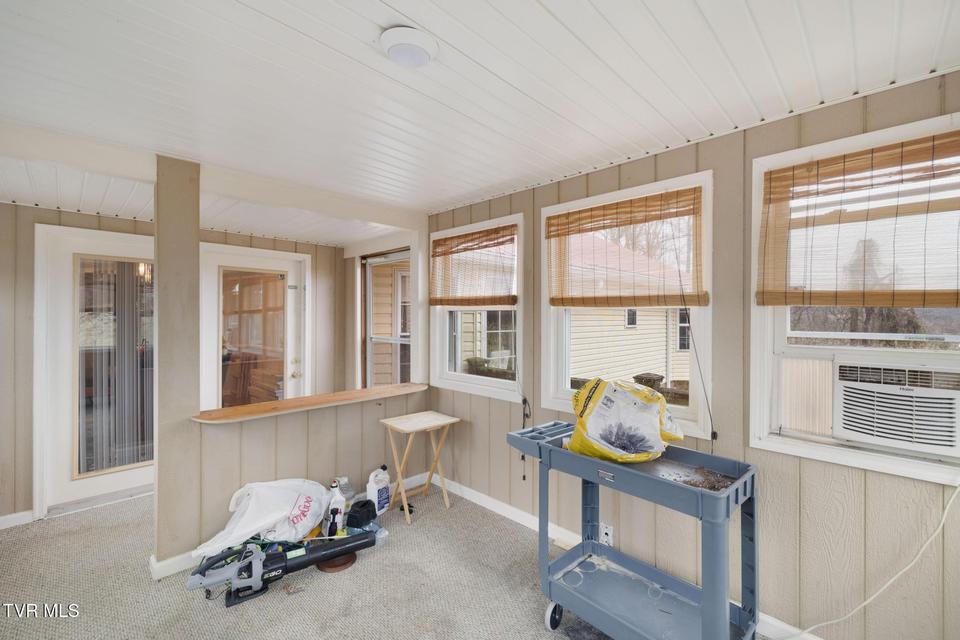 Photo #43: 206 Highland Road