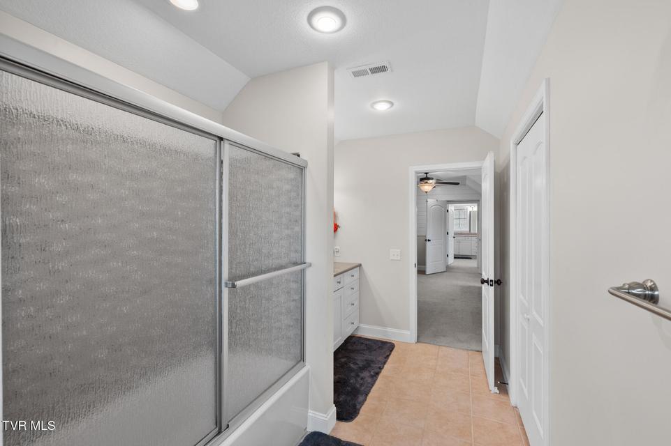 Photo #39: 225 Forest Lane N 