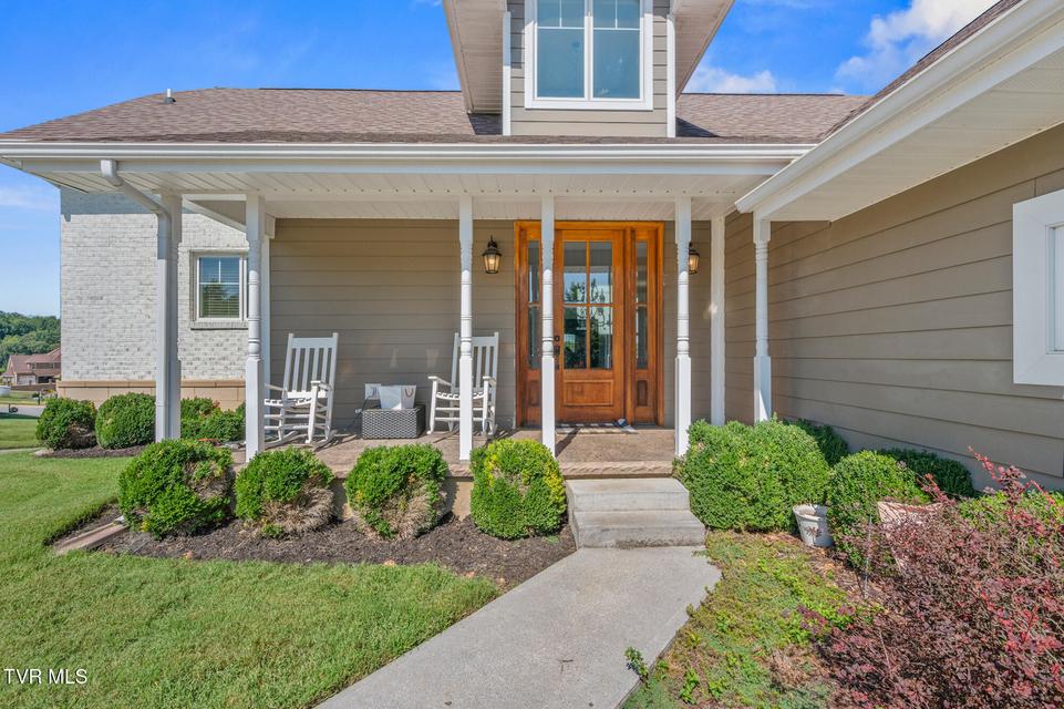 Photo #6: 225 Forest Lane N 