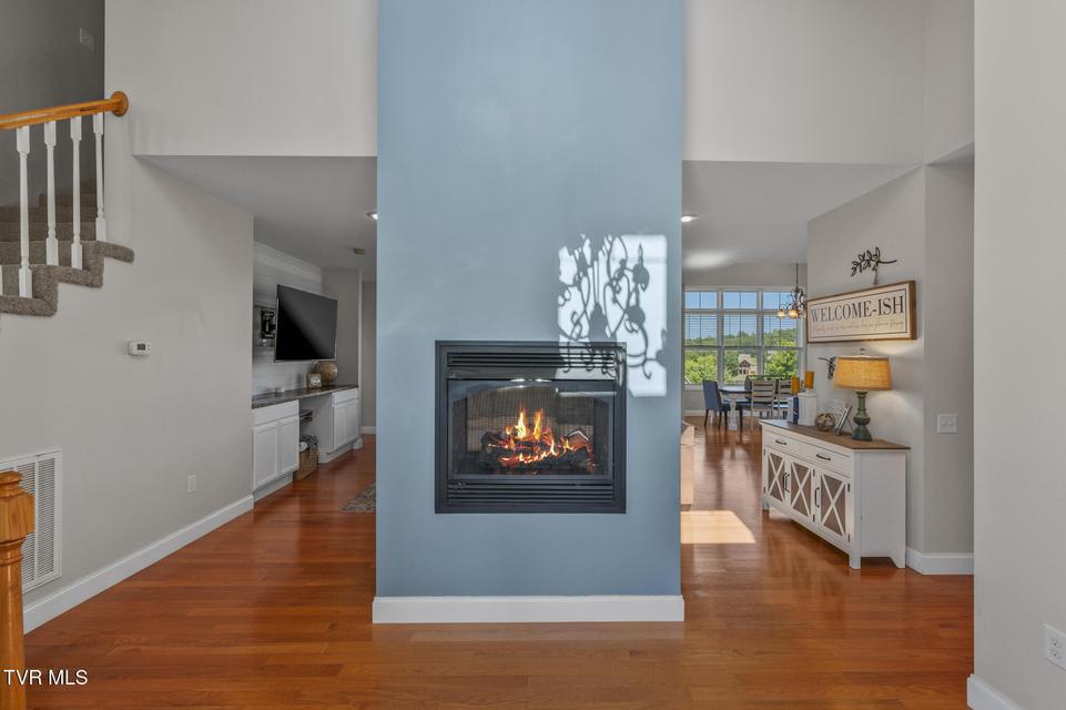 Photo #8: 225 Forest Lane N 