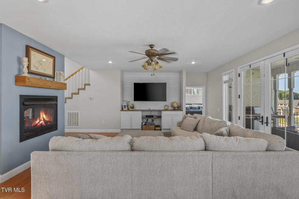 Photo #10: 225 Forest Lane N 