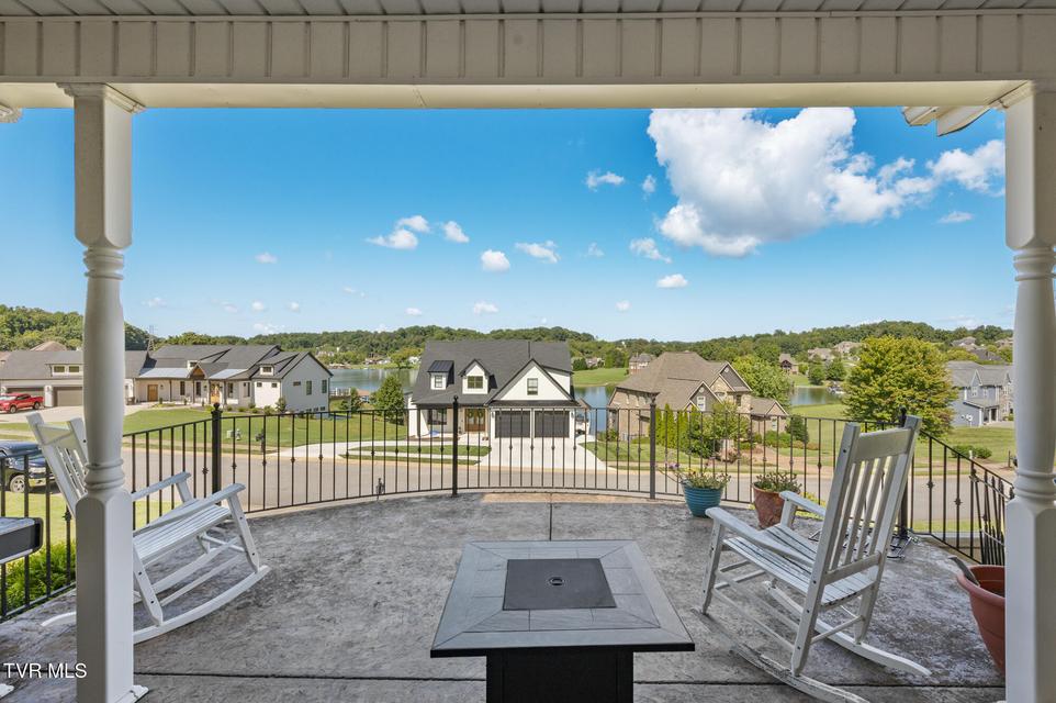 Photo #22: 225 Forest Lane N 