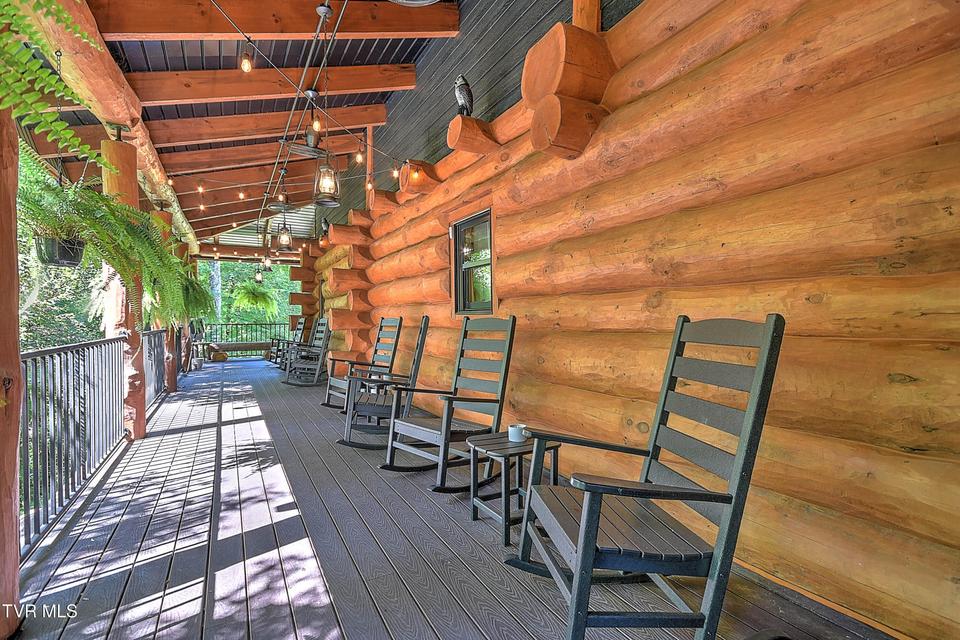 Photo #9: 16765 Bristol Highway