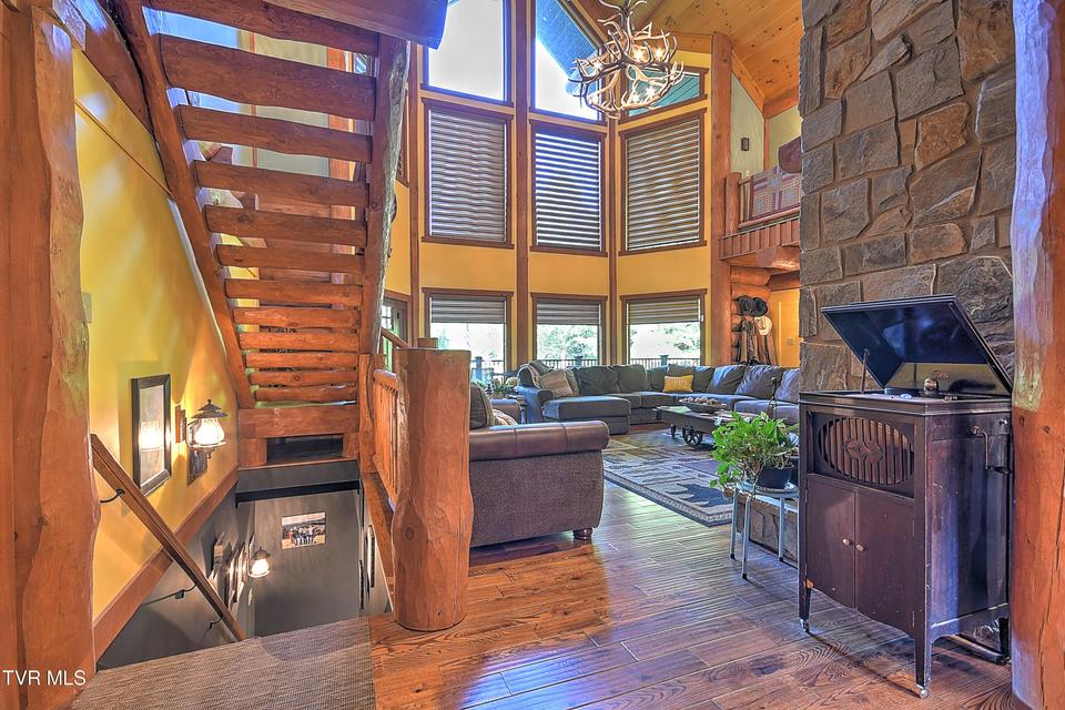 Photo #40: 16765 Bristol Highway