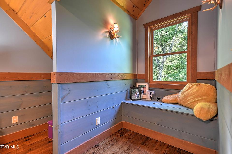 Photo #64: 16765 Bristol Highway