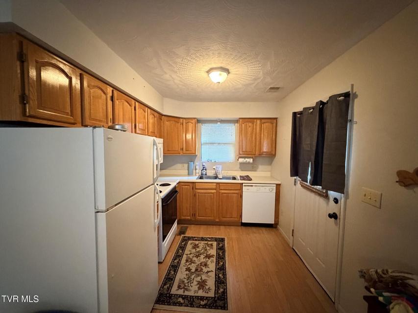 Photo #14: 14229 Bull Run Road