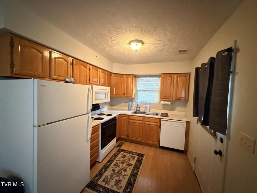 Photo #15: 14229 Bull Run Road